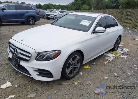 2020 Mercedes-Benz E 350 4Matic z USA, uszkodzony, nr VIN WDDZF8EBXLA719033